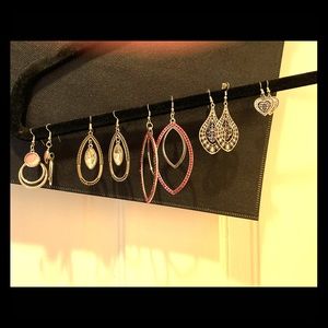 Earrings that sparkle ❤️ Best Bargain 💰